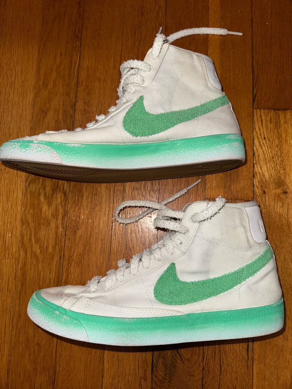 Nike Blazer Mid 77 Chenille Swoosh Green Fade Shoe - Picture 1 of 7